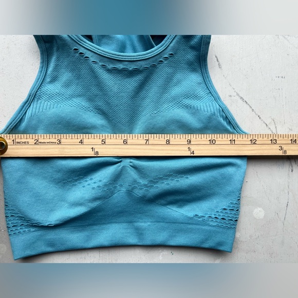 Women's Gymshark Sports Bra Teal Turquoise Flawless S Dry Racerback Pull-On Run - Picture 6 of 9